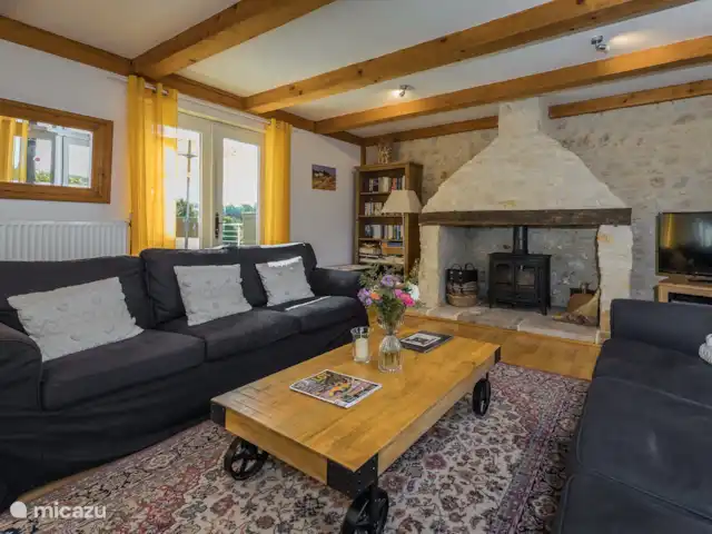 Découverte | France, Lot, Gourdon - villa Le salon