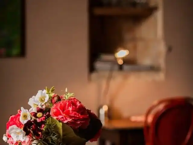 Pomette | France, Dordogne, Stupide - maison de vacances La table aux fleurs