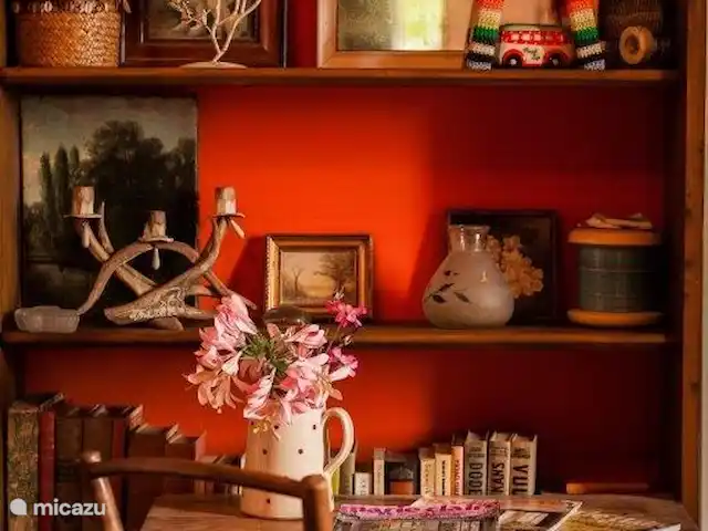 Pomette | France, Dordogne, Stupide - maison de vacances Un bureau et une bibliothèque