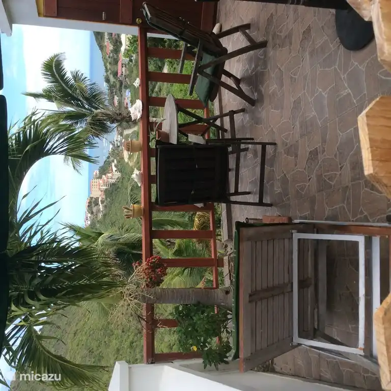 Once again the great views of the hills and the ocean