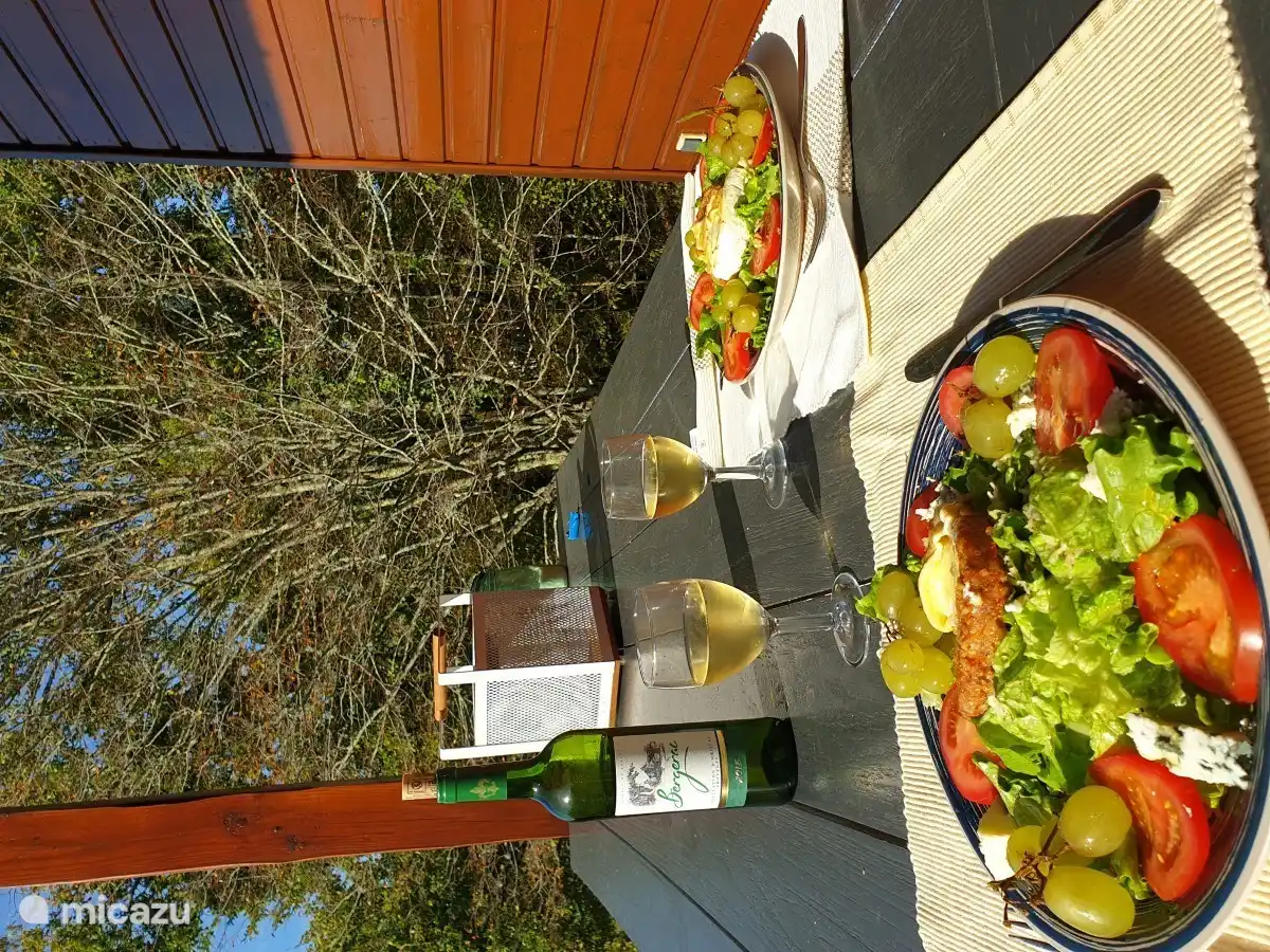Essen auf der Terrasse