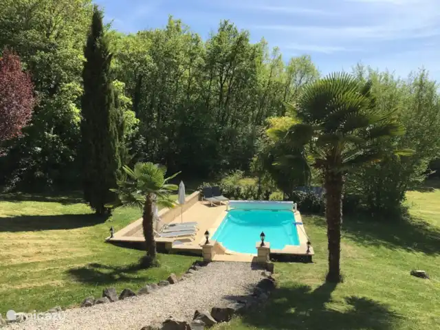 Bouyssonnet huren in Frankrijk, Lot, Lachapelle-Auzac - vakantiehuis De tuin en het zwembad