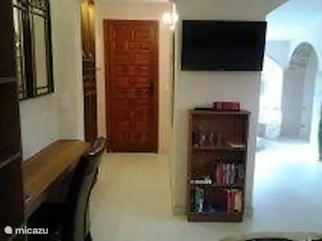 Location de Vacances Espagne, Costa Blanca, Onil, maison de vacances - Casa Olyves avec piscine chauffée Suite de jardin d’entrée.