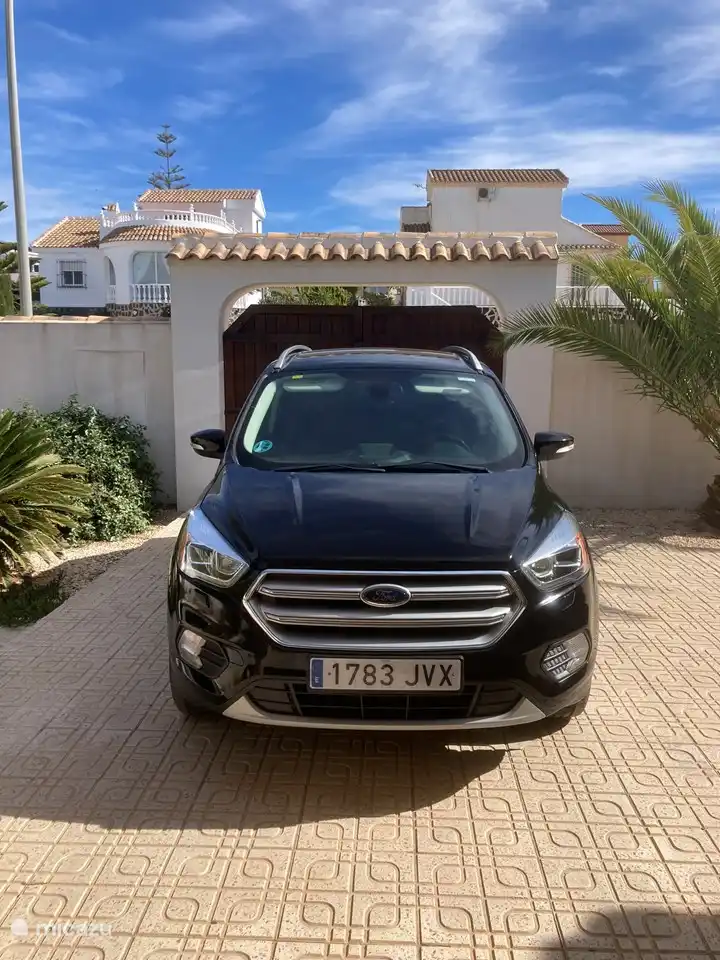 Statt des Peugeot Patner gibt es jetzt den Ford Kuga.