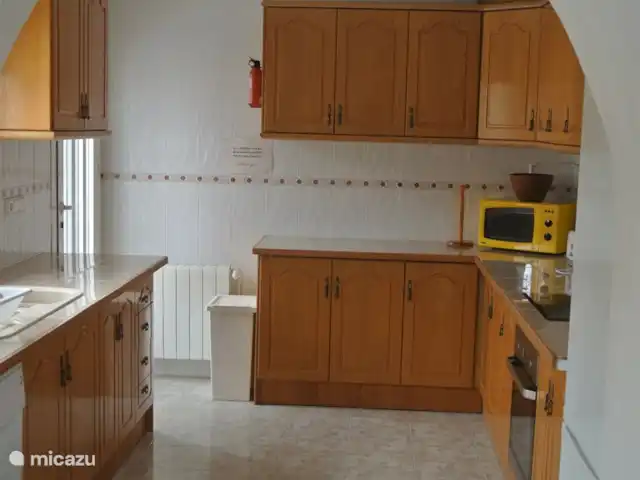 Villa Delfín en España, Costa Cálida, Mazarrón - villa La cocina interior también está equipada con lavavajillas.