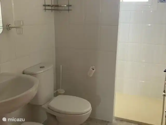 Villa Delfín en España, Costa Cálida, Mazarrón - villa Este es el baño del dormitorio 1.