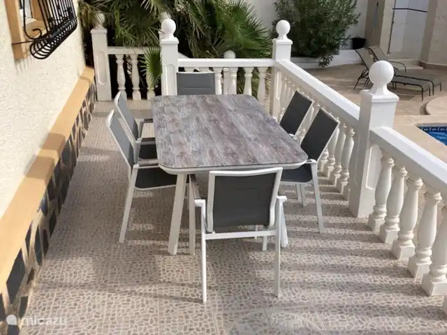 Villa Delfín en España, Costa Cálida, Mazarrón - villa Un nuevo set en la terraza de la cocina.