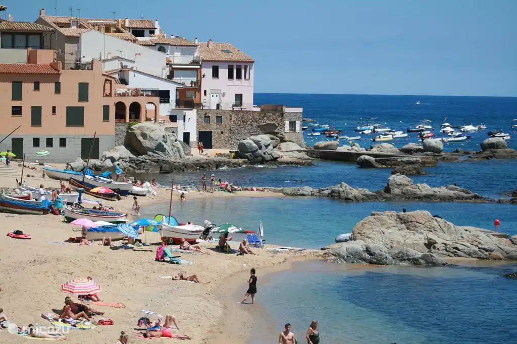 In der Nähe Bucht von Calella de Palafrugell zu einer 1/2 Stunde Fahrt.
