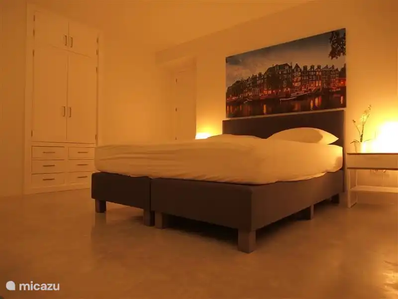 1 von 4 Schlafzimmer im Obergeschoss (auch als Master-Schlafzimmer)