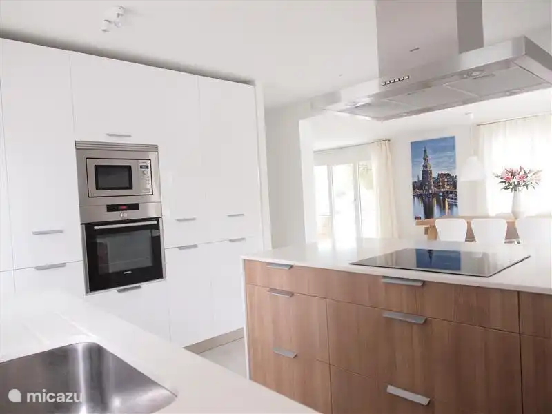 Schauen Küche zum Wohnzimmer