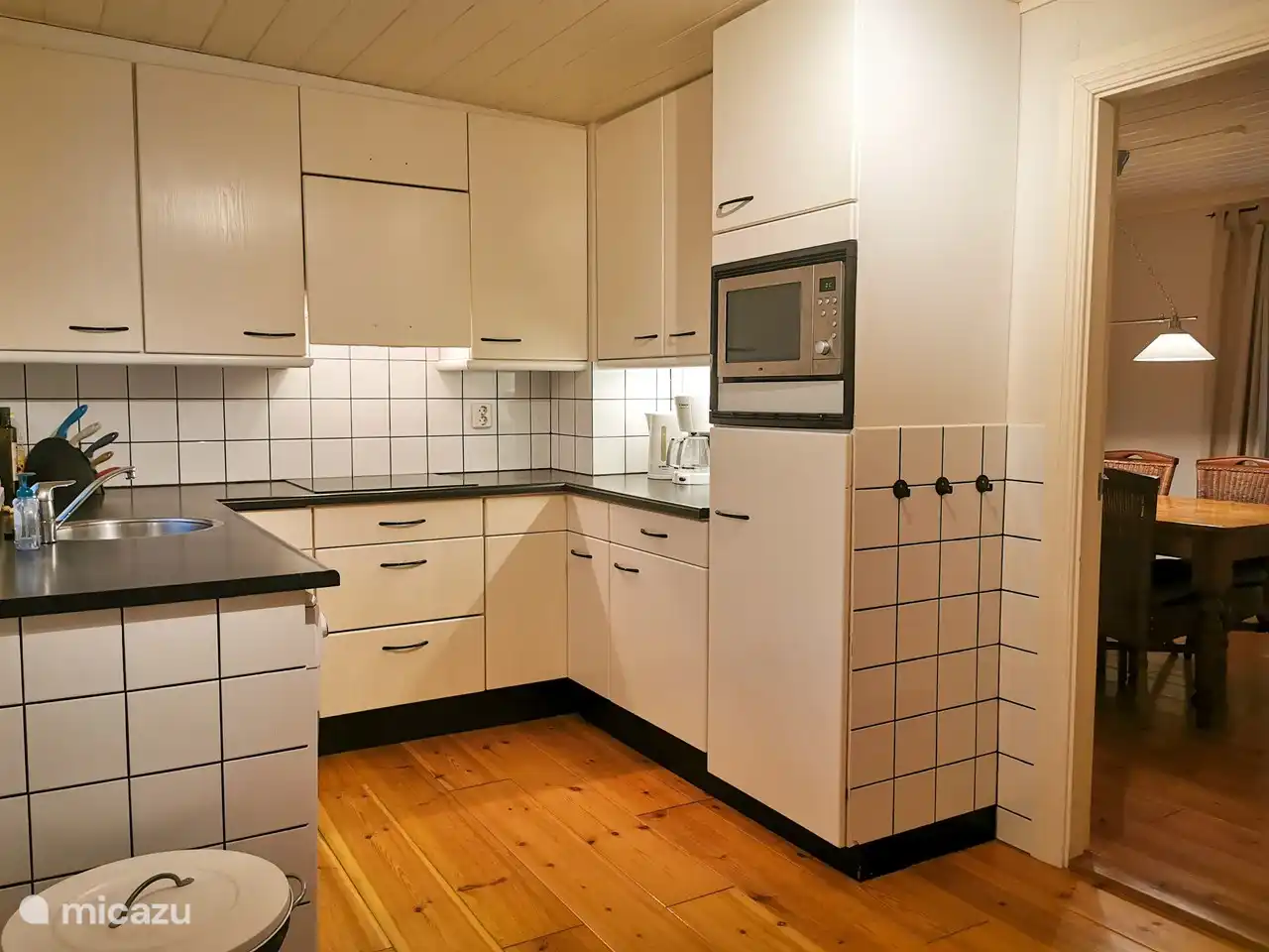 die geräumige Küche