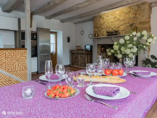 Paula | France, Dordogne, Muguet - maison de vacances Mettre la table