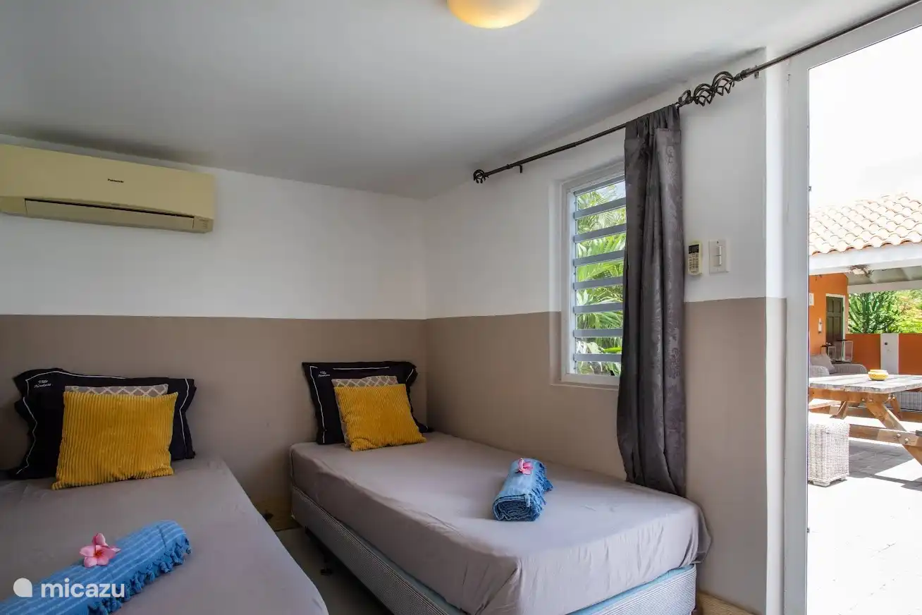 das 4. Zimmer direkt am Pool 