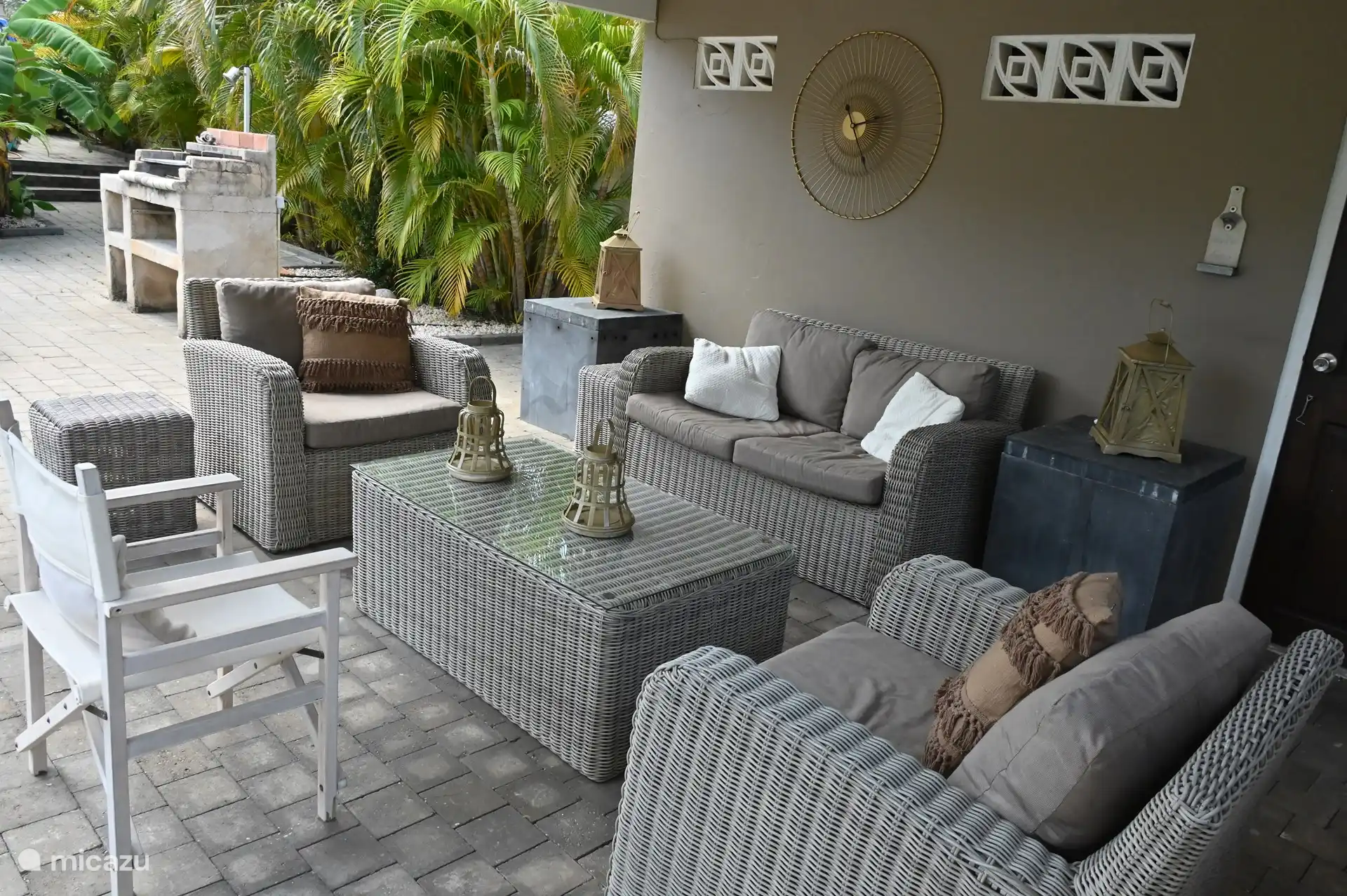 Erfrischung der Lounge im Januar 2024