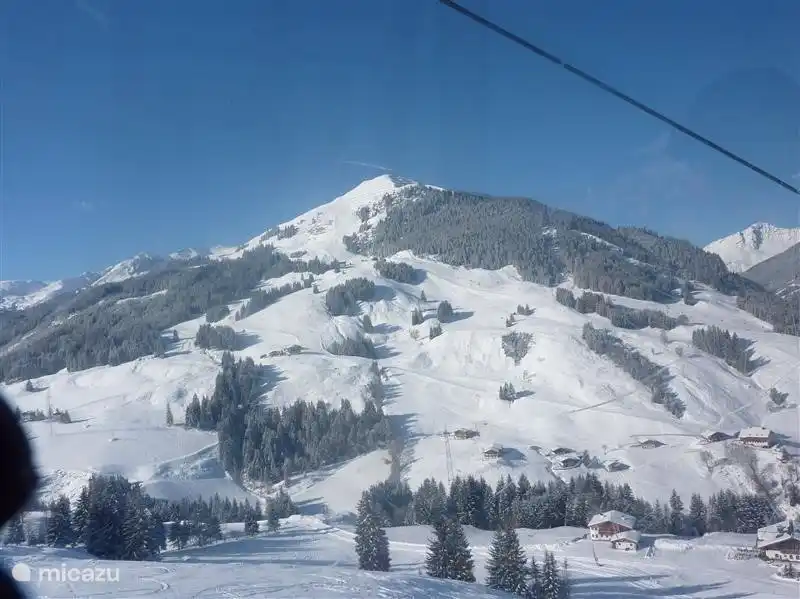 Gelegen in het mooiste skigebied van Oostenrijk met ruim 200 kilometer aan pisten