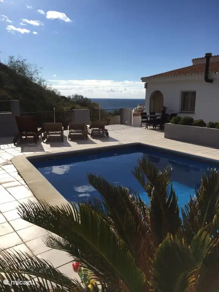 Die schöne Aussicht von unserem Haus. Sie haben nicht nur das Meer sehen, aber Sie können auch das Rauschen der Wellen hören!