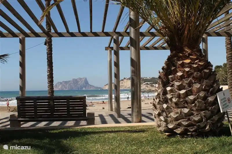La belle plage de Moraira.