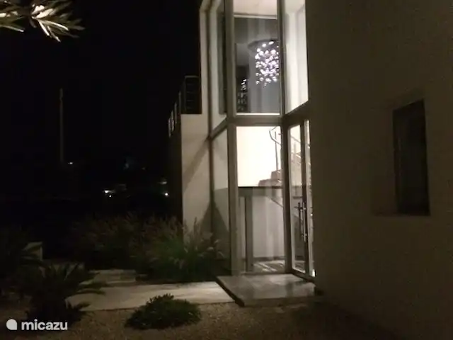casa la fustera en España, Costa Blanca, Calpe - villa Entrada por la noche.