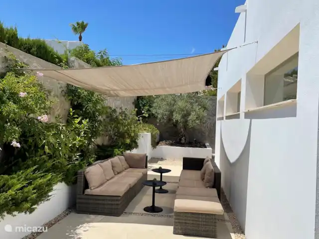 casa la fustera en España, Costa Blanca, Calpe - villa Agradable descansar bajo un paño de sombra.