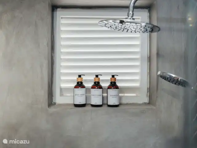 Les Nuances | Curaçao, Banda Abou (ouest), Coral Estate, Rif St.Marie - villa Douche maison d’hôtes
