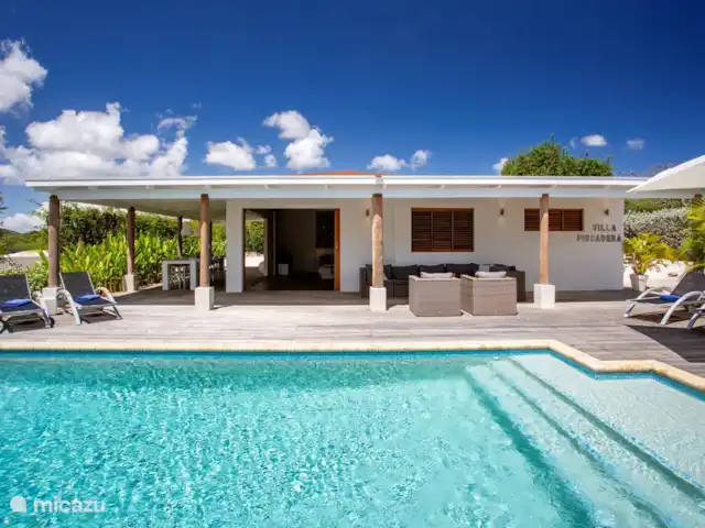 Villa Piscadera | Curaçao, Curaçao-Centre, Piscadera - villa Beau salon au bord de la piscine