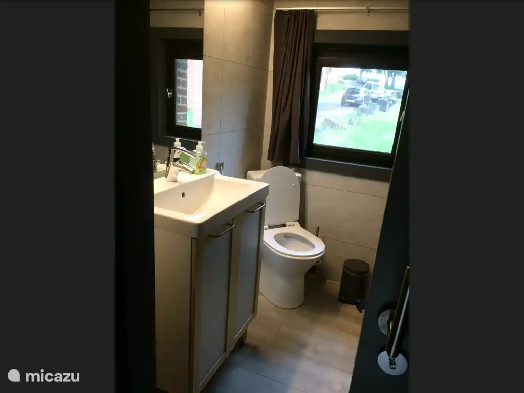 Badezimmer mit Badewanne