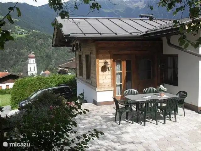 La casa es un poco m&#225;s alta que el resto del pueblo de Sautens. Esto garantiza una gran vista.