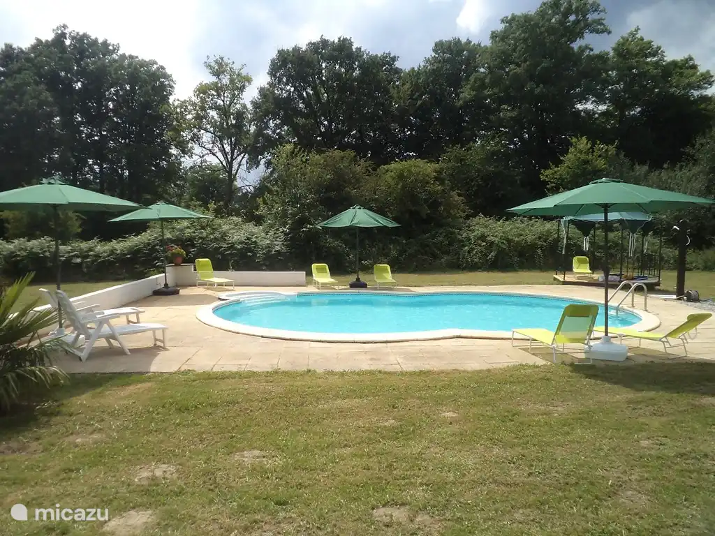 Casa rural de Monarque en Francia, Corrèze, Saint-Julien-le-Vendômois - Casa rural / Cabaña