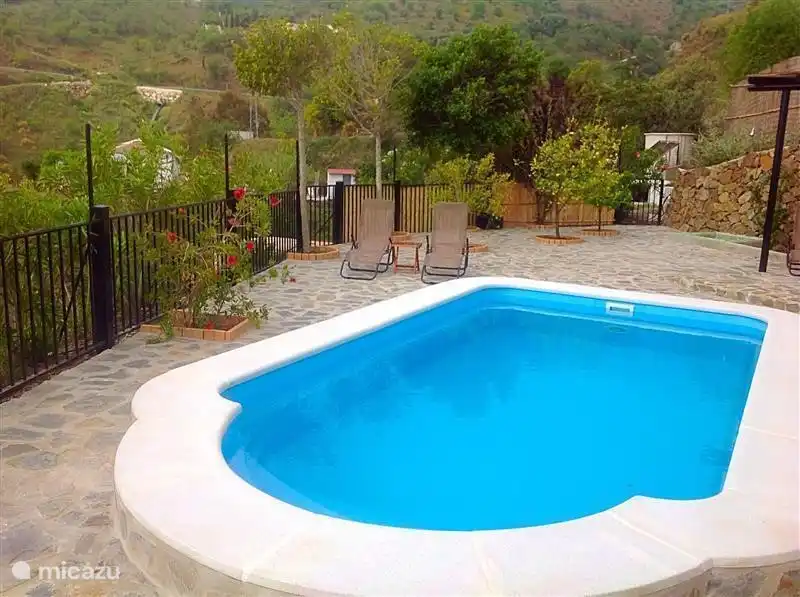 Laze around the pool.