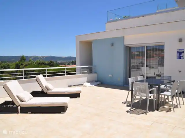 Location de Vacances Portugal, Costa de Prata, São Martinho do Porto, appartement - Appartement - Sao Martinho do Porto Grande terrasse avec vue sur la montagne