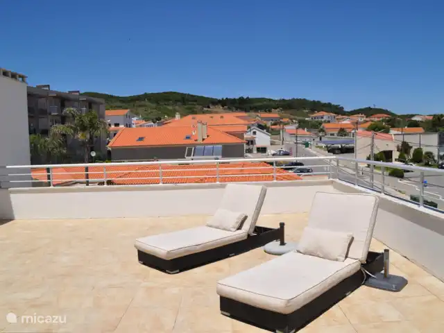 Location de Vacances Portugal, Costa de Prata, São Martinho do Porto, appartement - Appartement - Sao Martinho do Porto Grande terrasse avec vue sur la montagne