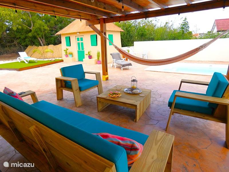 Vakantiehuis Curaçao, Banda Abou (west), Grote Berg Vakantiehuis Huis `Enjoy` met pool en tuin