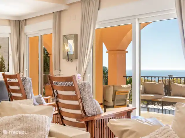 Villa de luxe avec vue mer panoramique | Espagne, Costa del Sol, Benalmádena - villa Salon