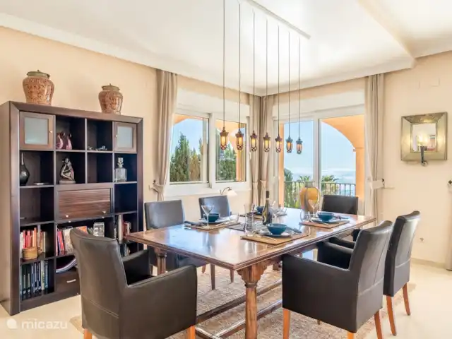 Villa de luxe avec vue mer panoramique | Espagne, Costa del Sol, Benalmádena - villa Table à dinner