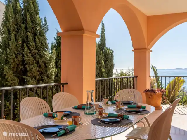 Villa de luxe avec vue mer panoramique | Espagne, Costa del Sol, Benalmádena - villa Table de petit déjeuner