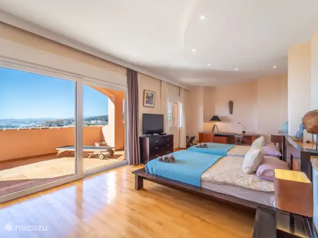 Villa de luxe avec vue mer panoramique | Espagne, Costa del Sol, Benalmádena - villa Chambre principale