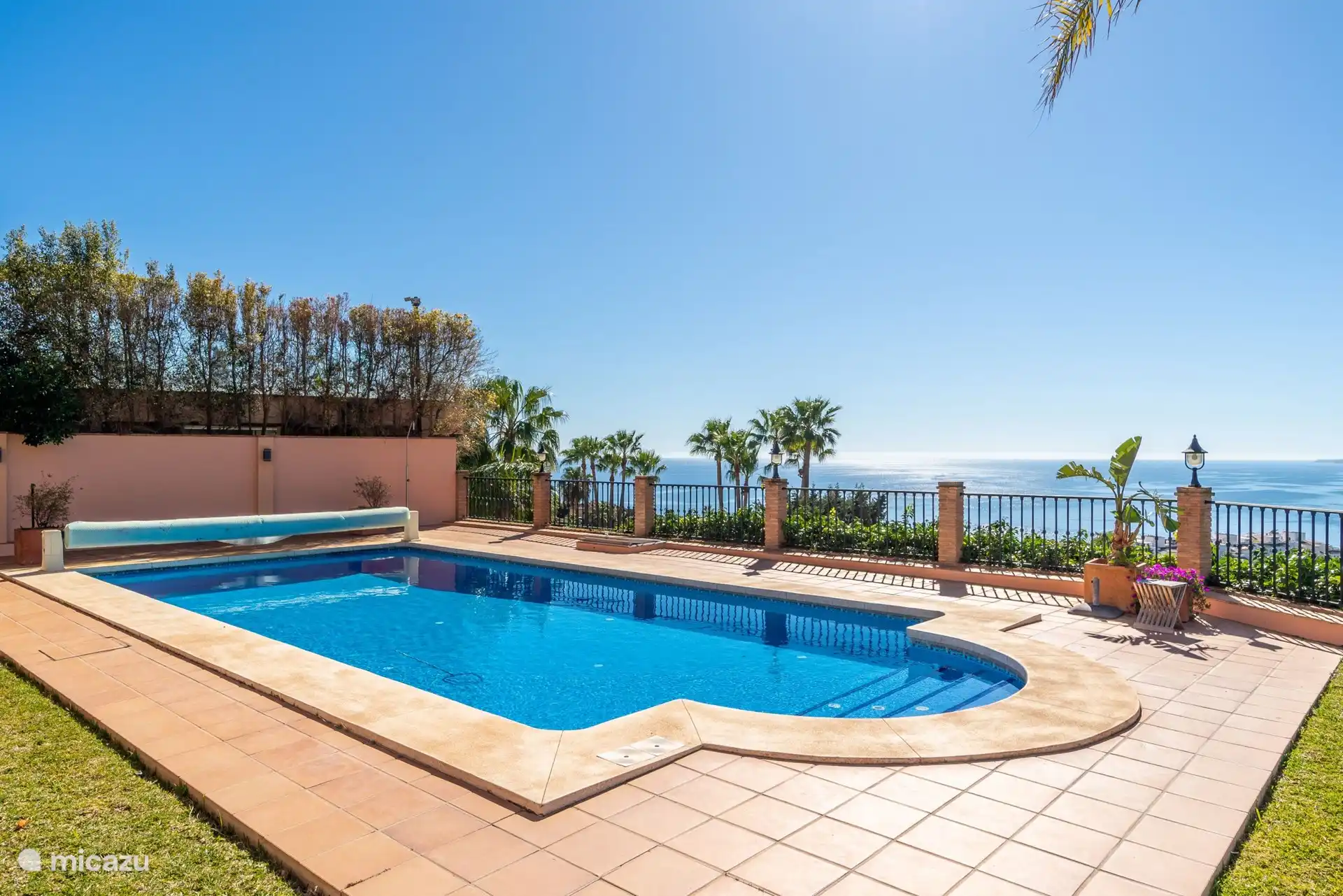 Piscina con opción a calentar. 