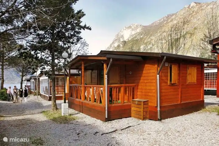 Chalet te huur aan meer van Lugano in Porlezza, Italiaanse ...