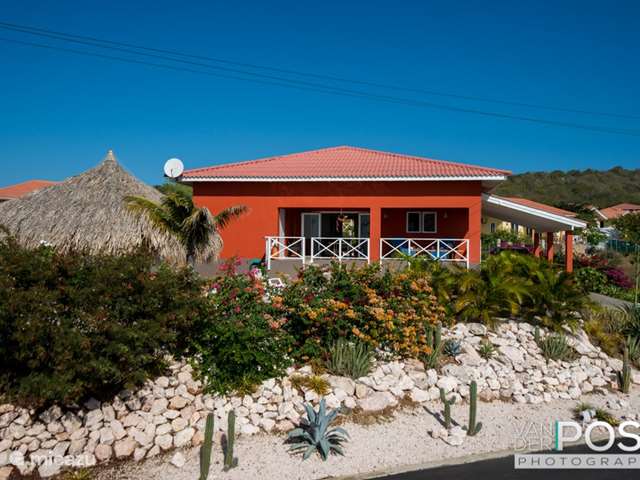 Holiday home in Curaçao – villa Soño Karibe with swimming pool 