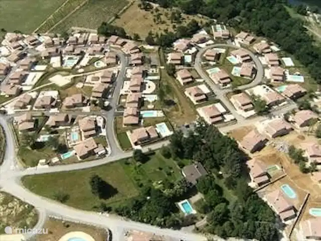 villa huren in Frankrijk, Ardèche, Vallon-Pont-d'Arc – Villa Marron 47 Overzicht park