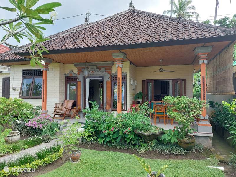 Holiday home in Indonesia, Bali, Jasri Bungalow Rumah 'Bougainville'