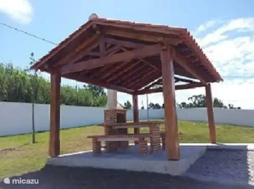 Communal barbecue, with a fantastic view of the ocean, the nature and Nazare!