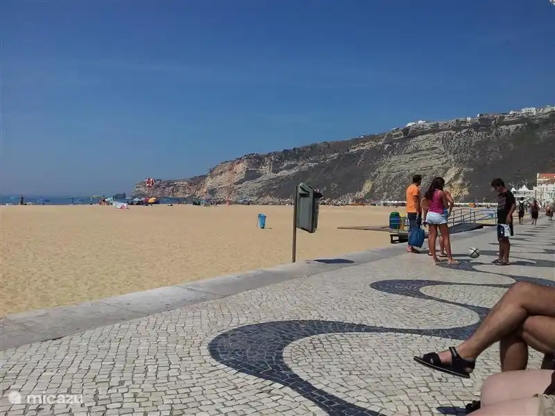 The villa is situated in Serra da Pescaria just minutes from the beautiful seaside town of Nazare. View of beach Nazare.