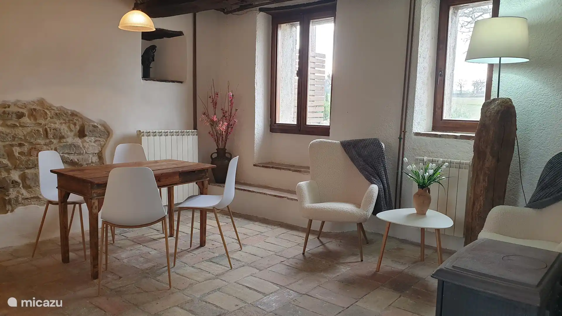 salón de casa rural Catria