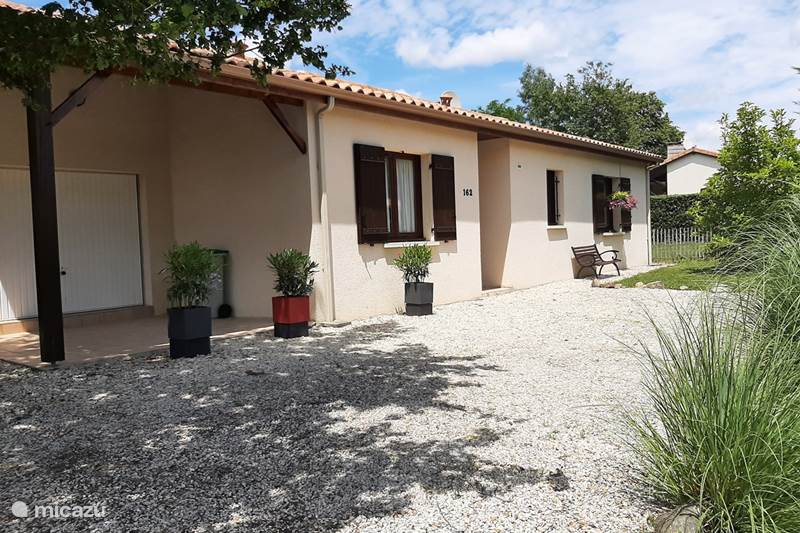 Holiday home France, Charente, Écuras Holiday house Village Le Chat