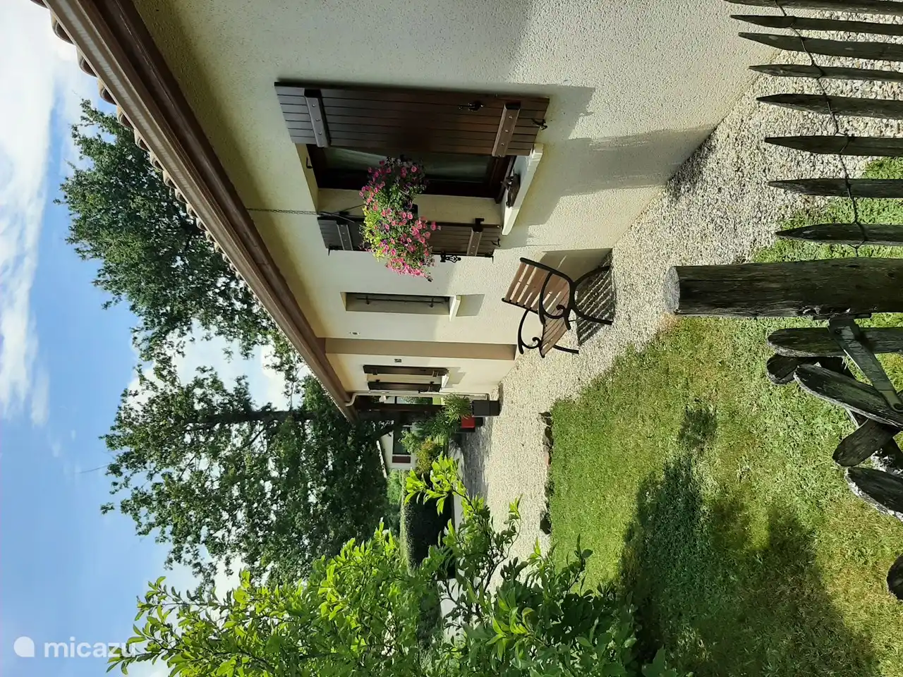 Village Le Chat in Frankreich, Charente, Écuras - Ferienhaus