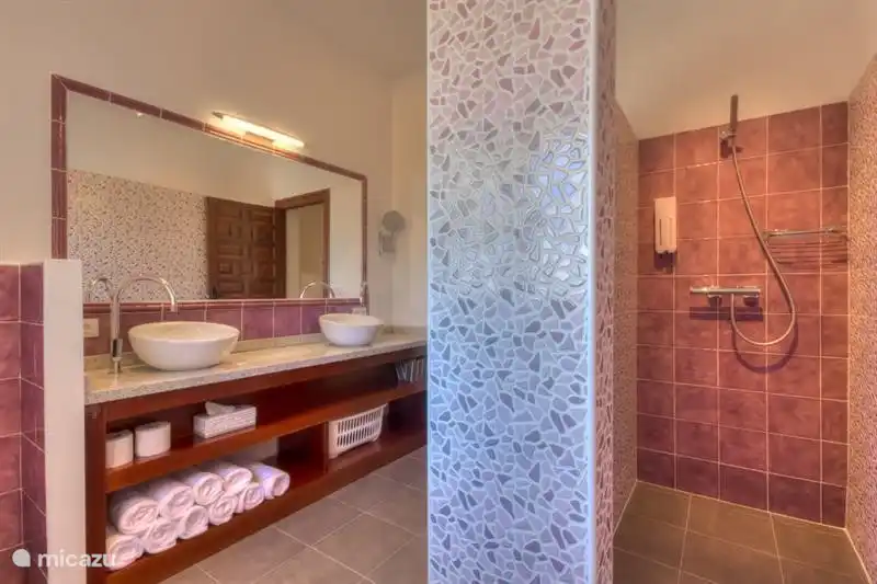 Bathroom apartment Cereza