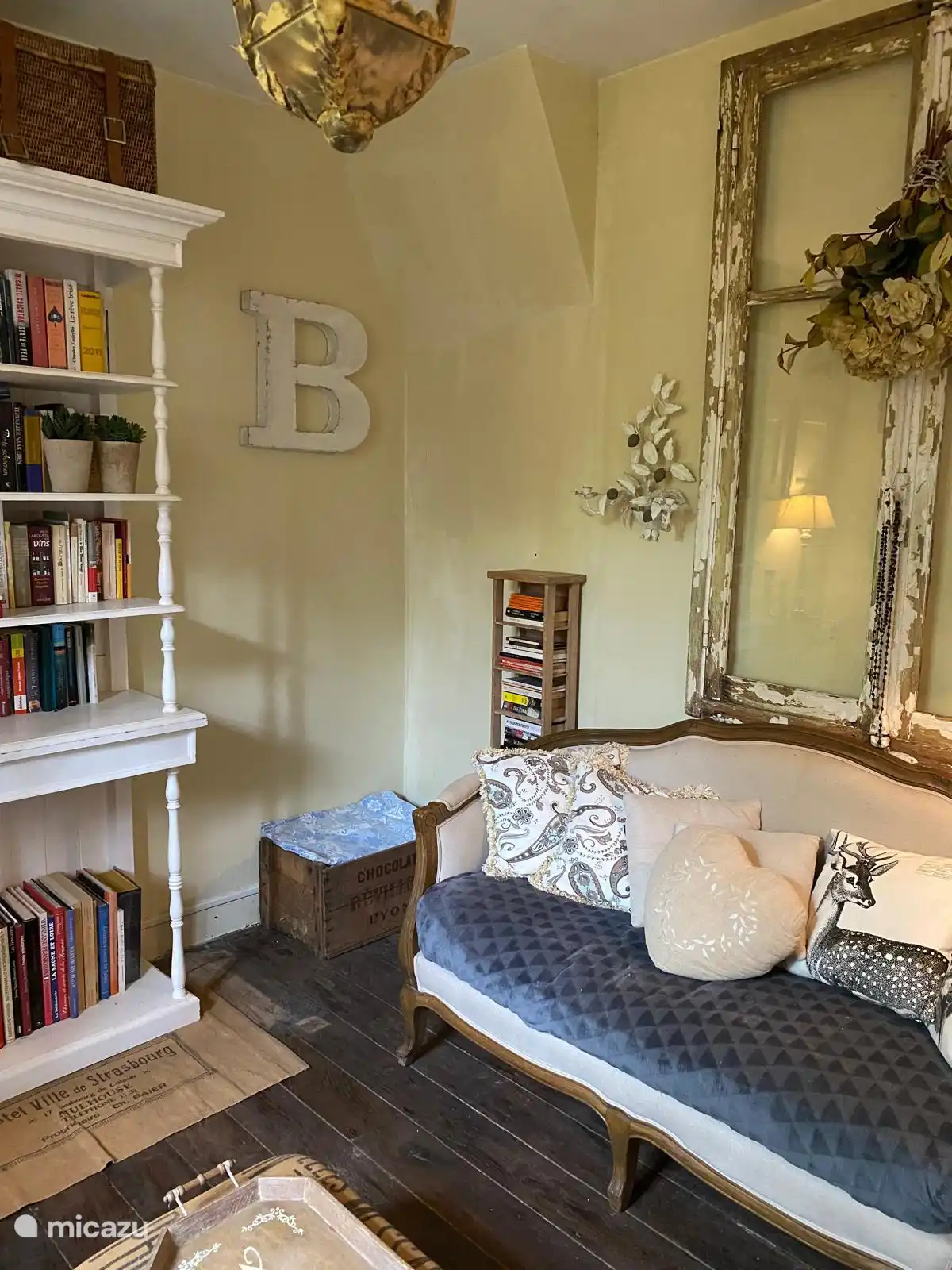 Canapé im Wohnzimmer