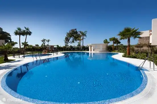 Rent Bahia de la Plata in Estepona, Costa del Sol. Micazu