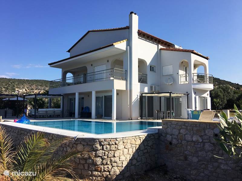 Holiday home in Greece, Peloponnese, Kantia Villa Luxury Vacation Villa Livadia